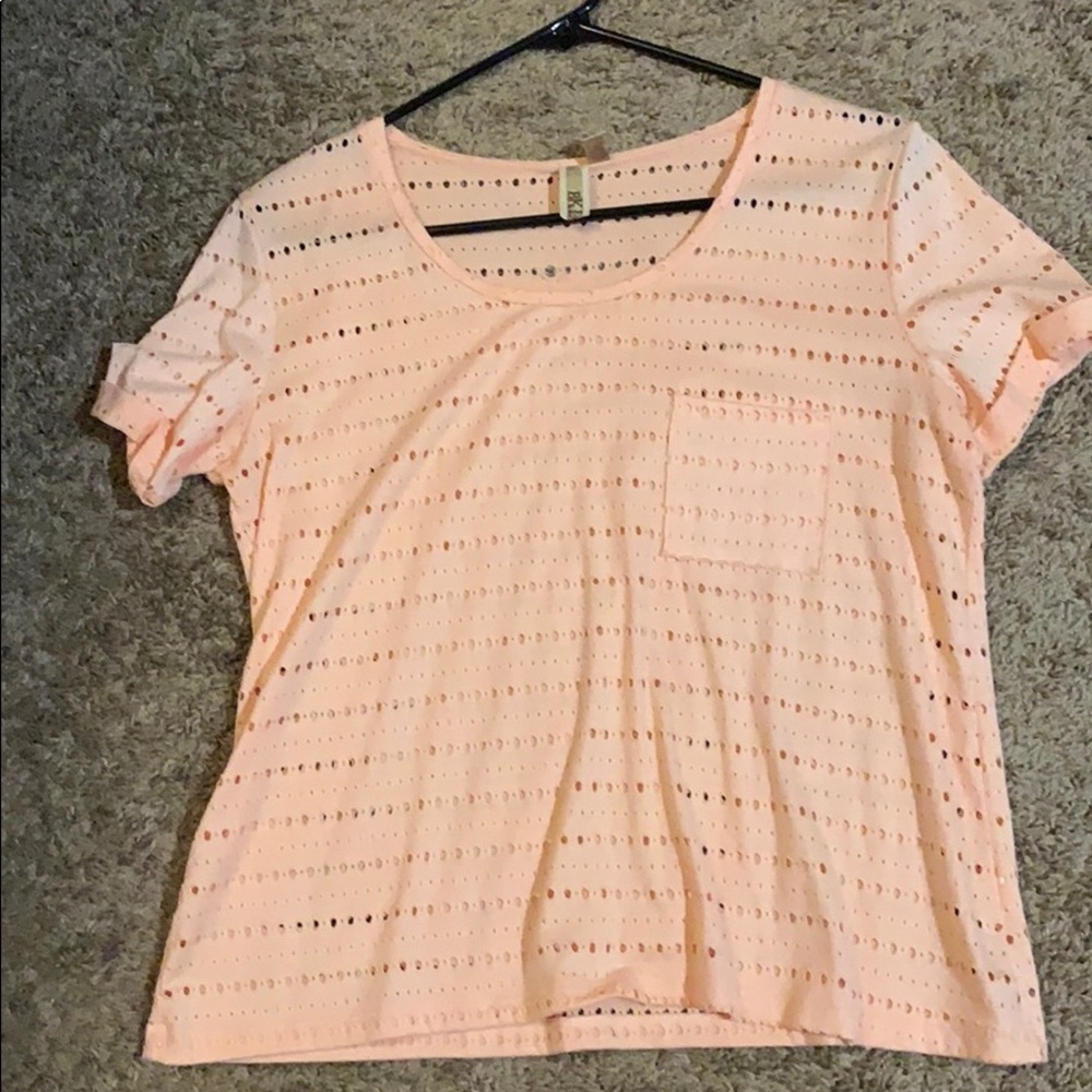 Ladies short sleeve top